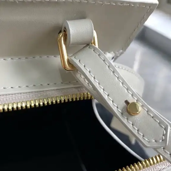 Rep ladies REP SMALL YSL UPTOWN TOTE 0603